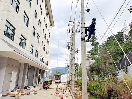 鳳慶供電局兩所實(shí)訓(xùn)基地投入使用